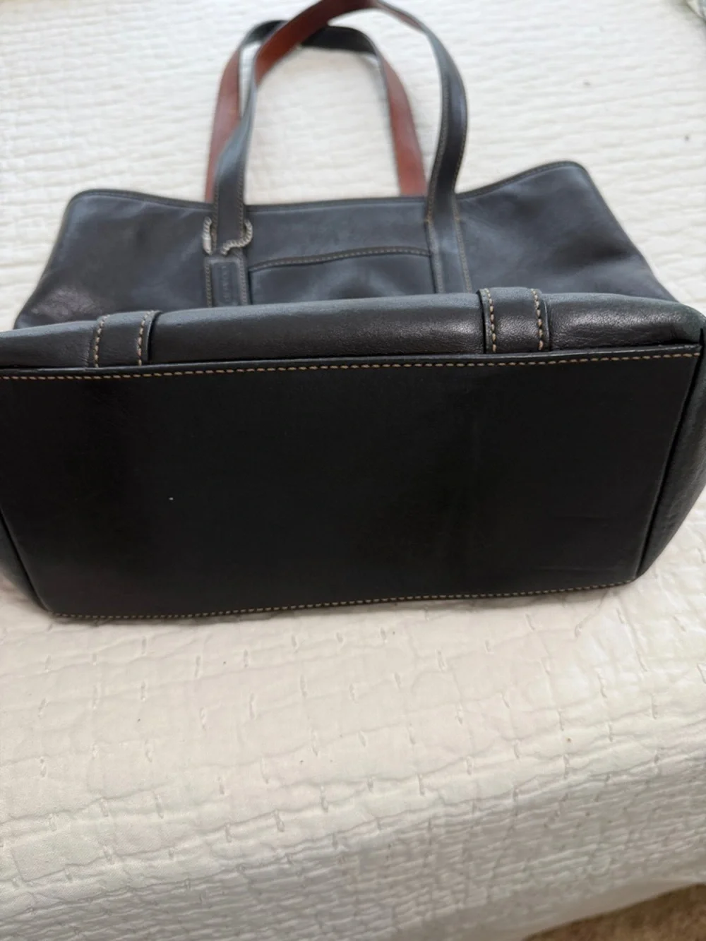 Vintage Coach Hampton Tote Black Leather with Brown Interior Handles - Picture 4 of 7